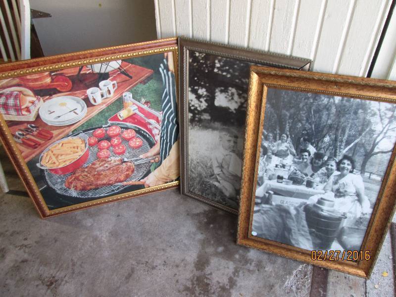 Picnic wall hangings, cheery scene...