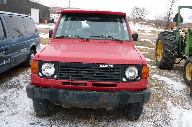 lot 2 image: 1987 Dodge Ram Raider