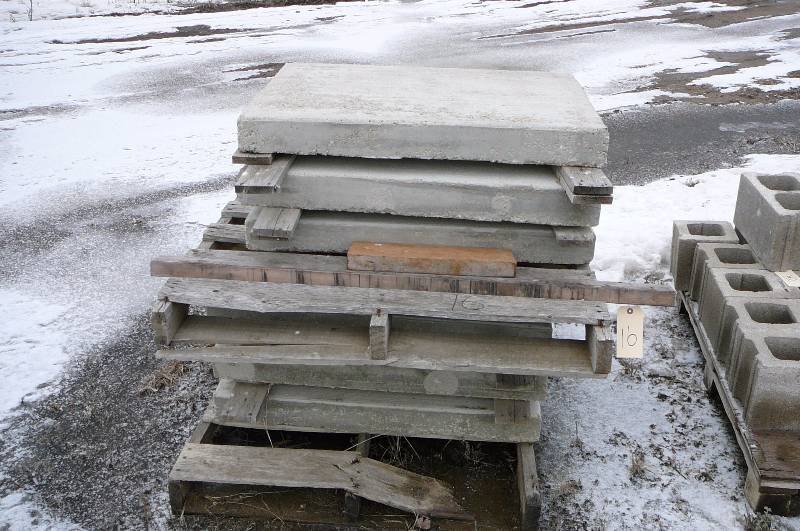 lot 16 image: Cement Pads 24 x 32  6 Count