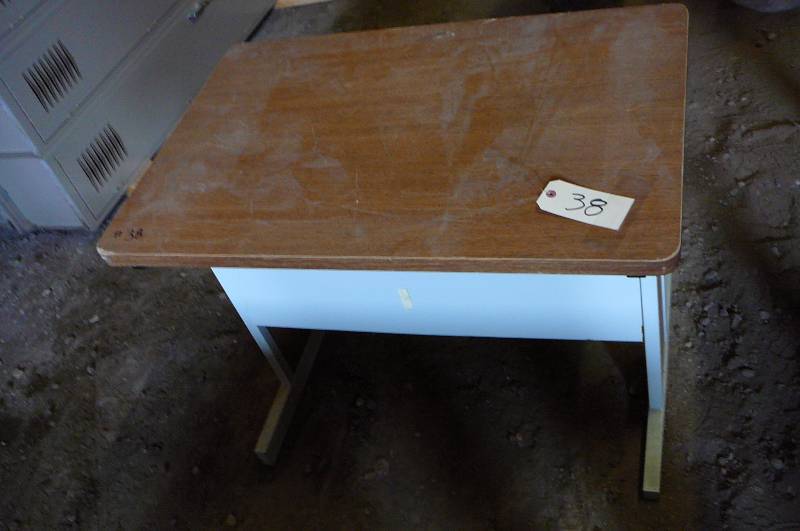 lot 38 image: Desk 24 x 36 x 26 12 high