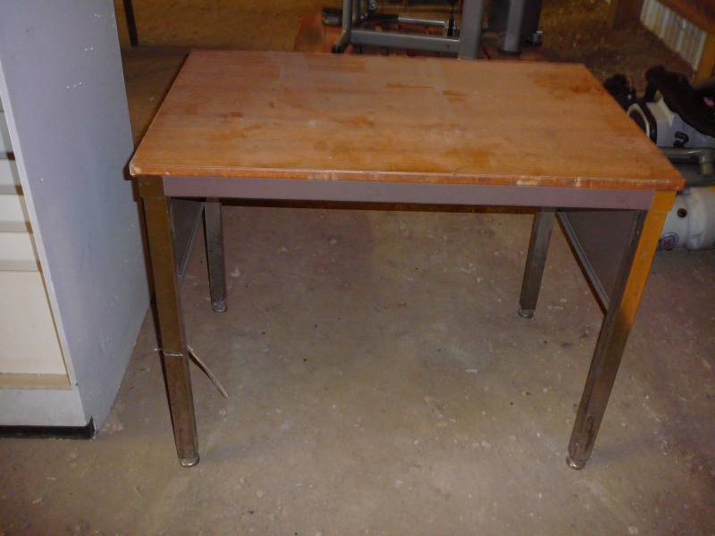 lot 54 image: Desk 36 w X 24 d x 28 H