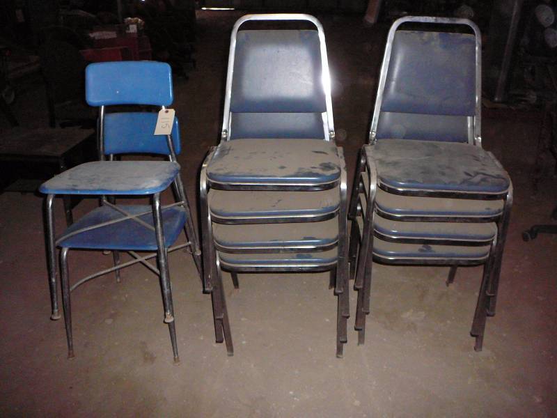 lot 115 image: Chairs Blue 10 count