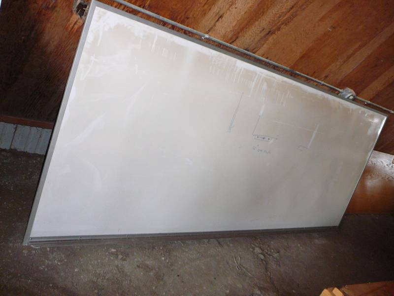 lot 120 image: White Board 10 x 4