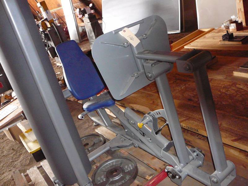 lot 126 image: Leg Press Paramount FS-51