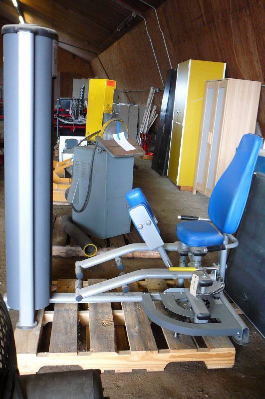 lot 201 image: Exercise equipment Paramount FS-B2