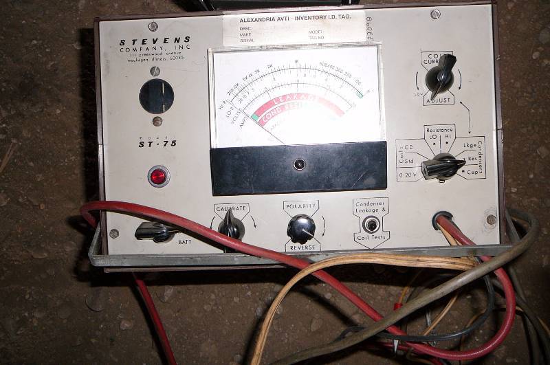 lot 217 image: Lot of Miscellaneous Electronics (automotive)