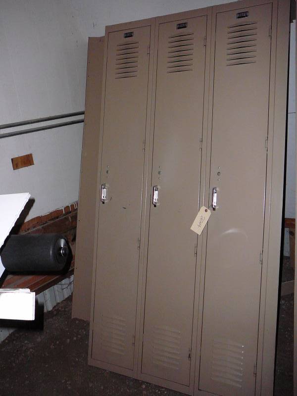 lot 224 image: Lockers