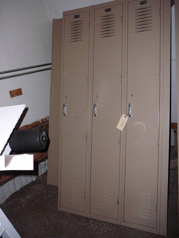 lot 226 image: Lockers