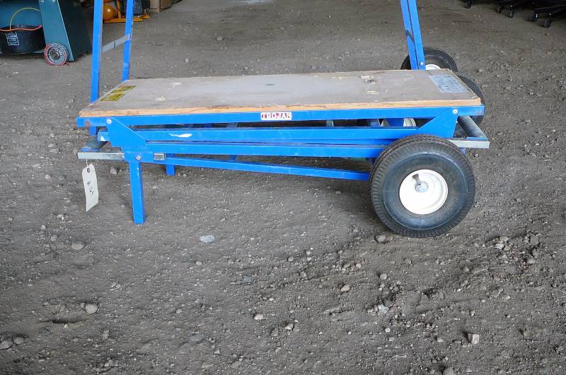 lot 168 image: Fold up work stand Trojan ms-2000