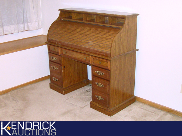 Newer Roll Top Desk