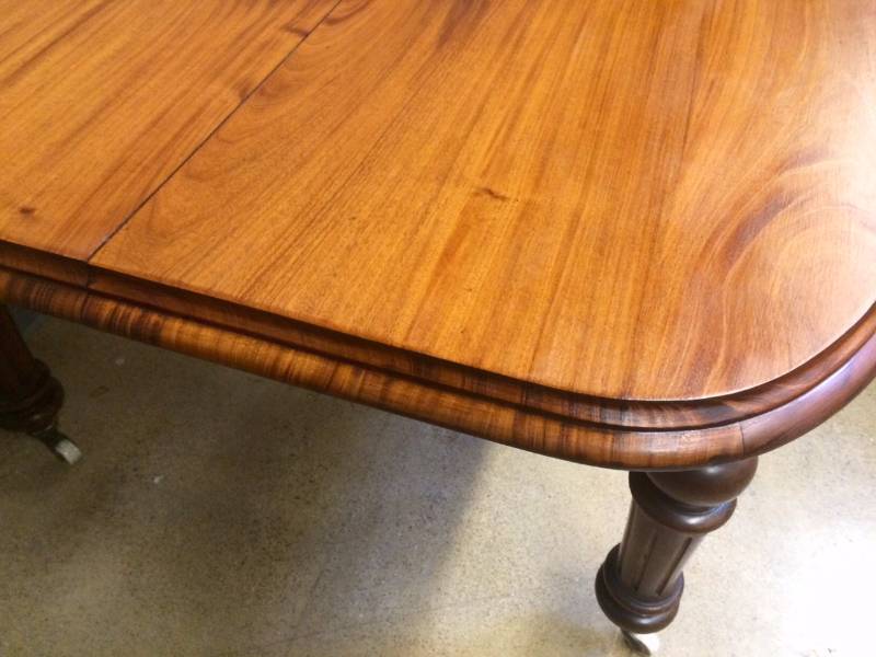 Gorgeous VictorianEdwardian Solid Mahogany Wind-Out Table