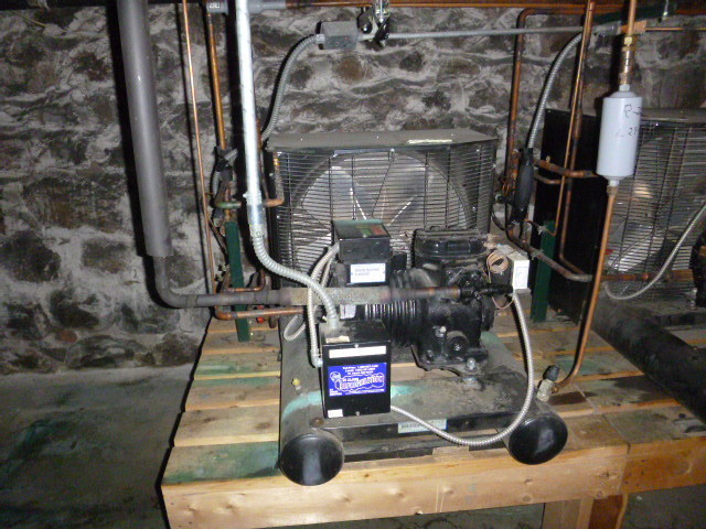 lot 7 image: Copeland Compressor
