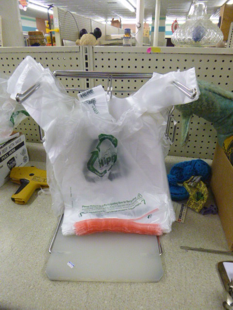 lot 58 image: Carry Out Bag Holders