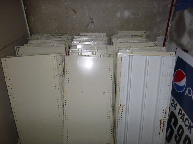 lot 64 image: Miscellaneous Shelves