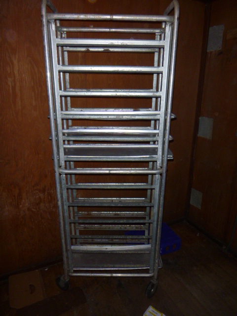 lot 65 image: Shelf on Wheels