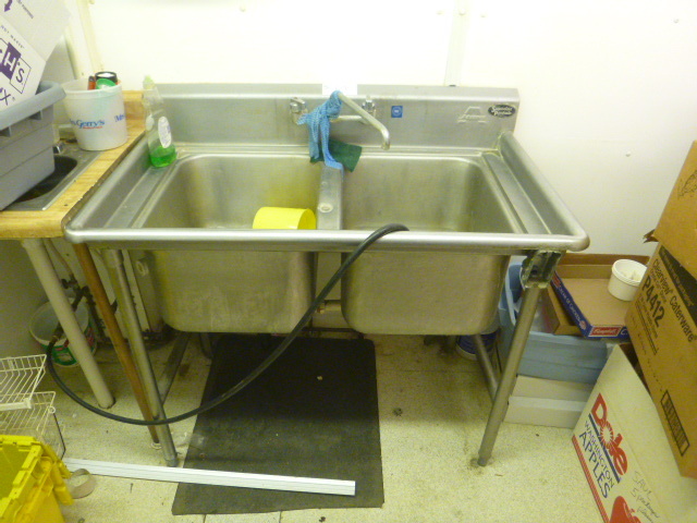 lot 67 image: NSF 2 Compartment Sink