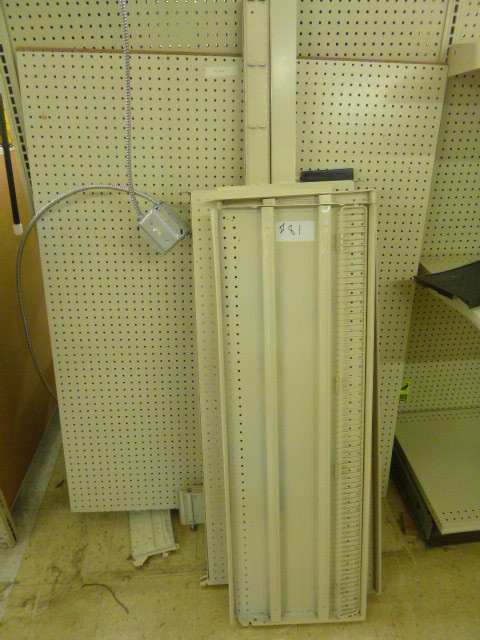 lot 81 image: 4 Feet End Cap