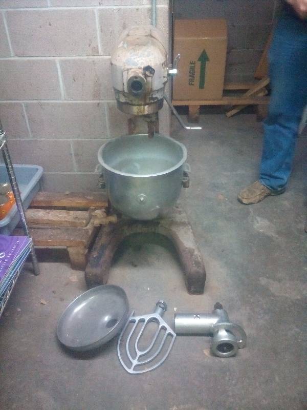 lot 49 image: Hobart MixerGrinder on base