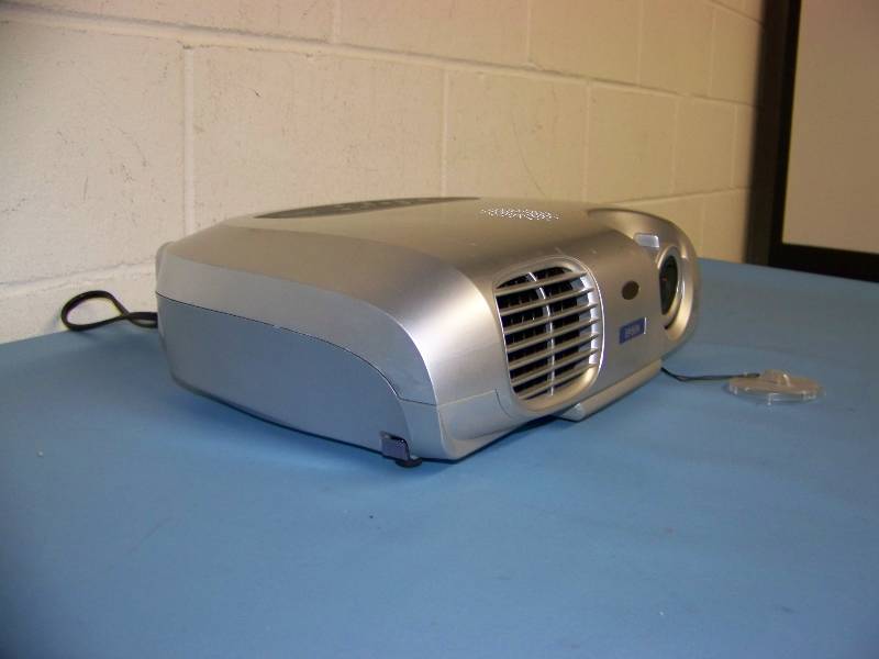 lot 21 image: Epson, EMP-S1H, DLP Projector
