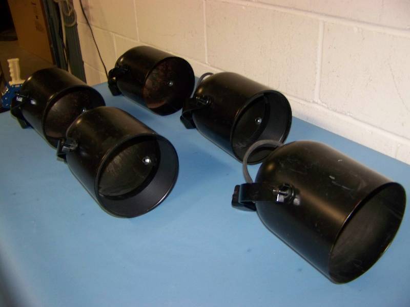 lot 63 image: (5) Juno, Track Lighting Heads  Pendants