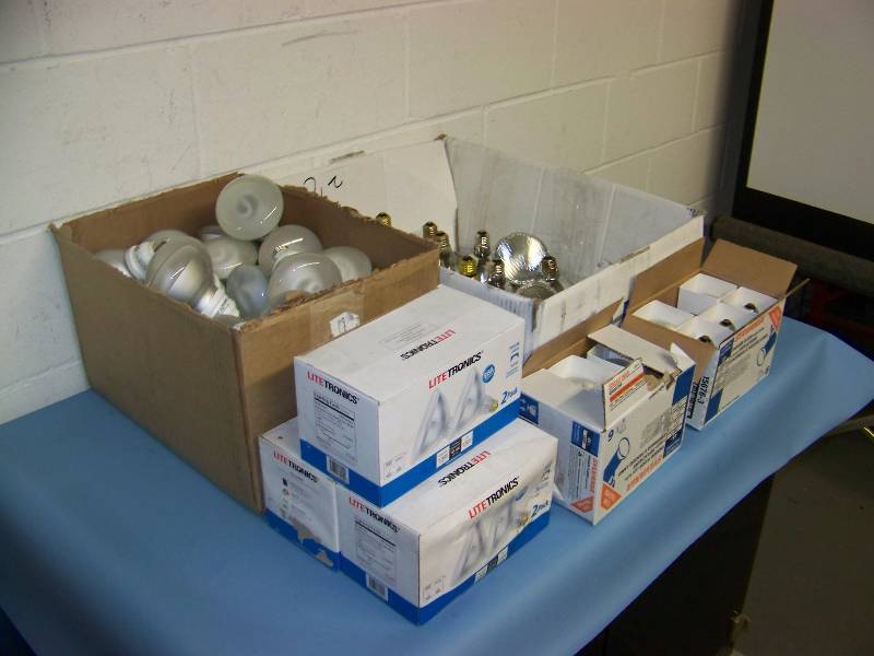 lot 64 image: Large lot of Indoor  Outdoor, Flood  Track  Light Bulbs