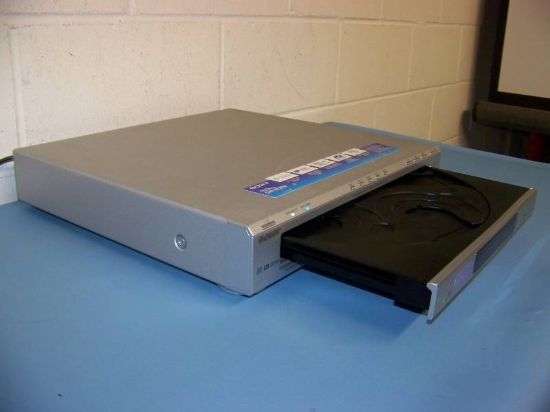 lot 44 image: Sony, 5-Disc, DVD  CD Player with Remote Control