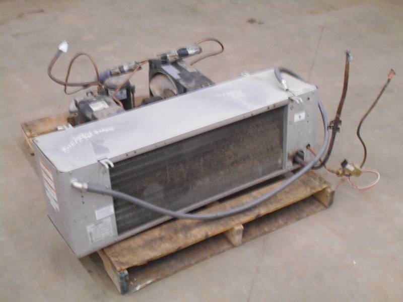 lot 9 image: HeatCraft Commercial NSF 115Volt Re...