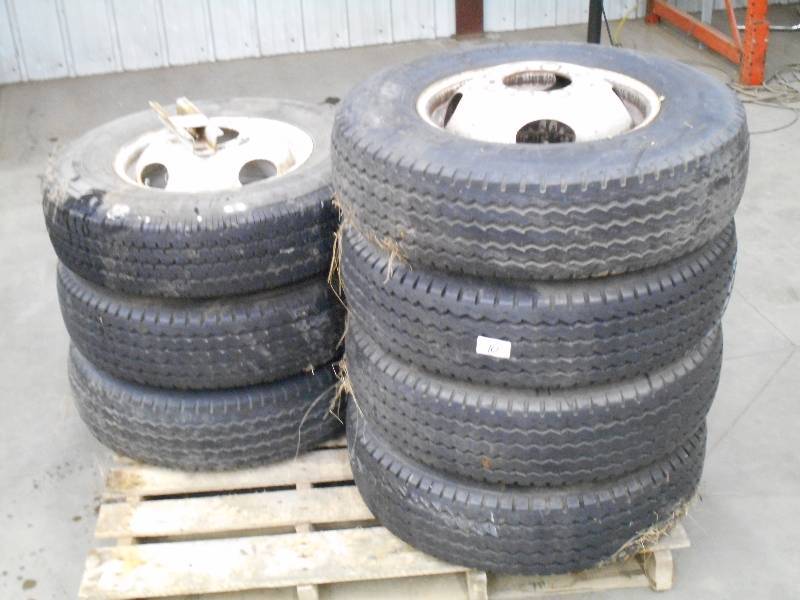 lot 10 image: (7) LT2158516 Tires On 8-Lug Stee...