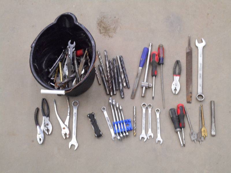 lot 34 image: Bucket Of Misc Hand Tools, Drill Bi...