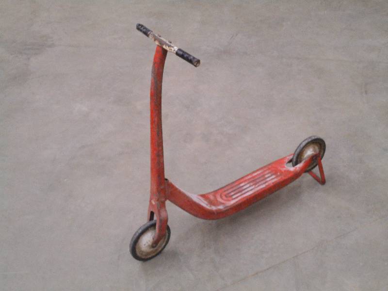 lot 100 image: Antique Toddlers Scooter ...