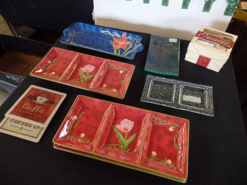 Trivets, Ceramic Servers, Glass Trays