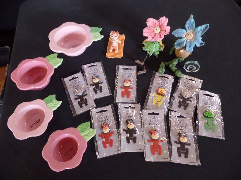 NEW - Measuring Cups, Bookmarks, Flower People Dcor