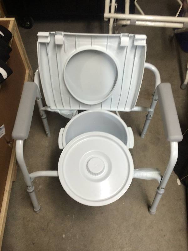 Commode