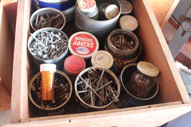 lot 267 image: Contents of Cabinet Tools