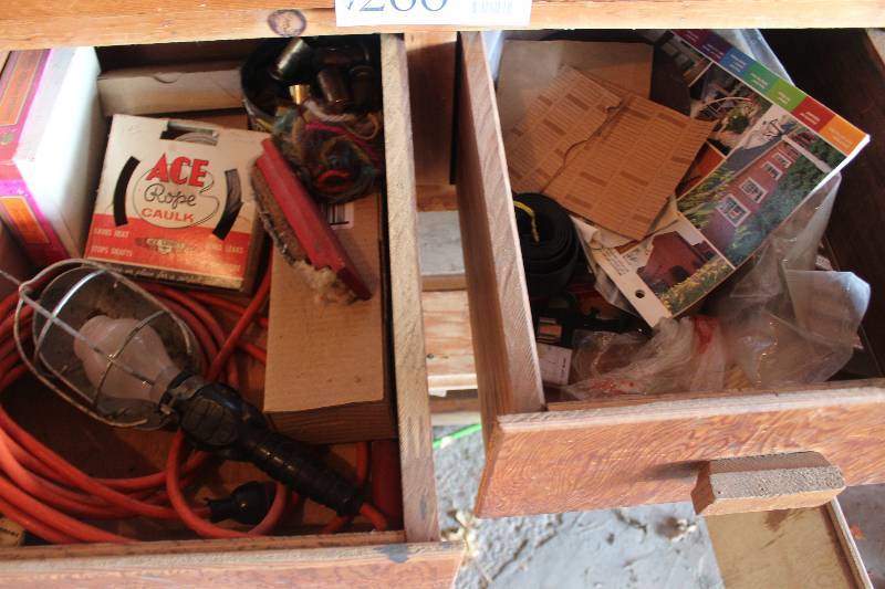 lot 266 image: Contents of Cabinet Tools