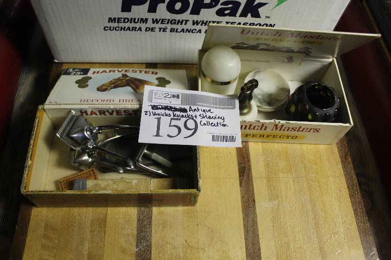 lot 159 image: Lot of (2) Knick Knack and Shaving Set