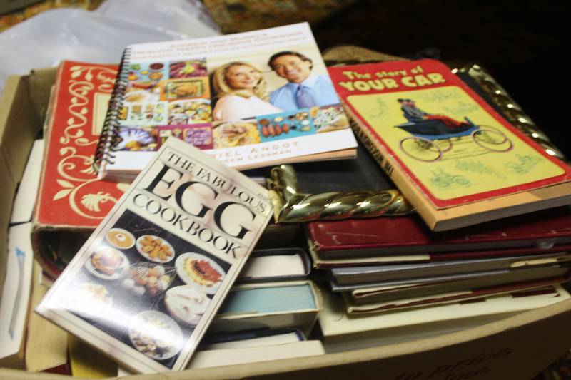lot 273 image: Box Lot of Comic Books, Misc Books
