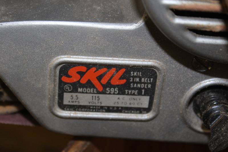 Skil 3" Belt Sander in Toolbox Independence, WI Estate Sale KBID