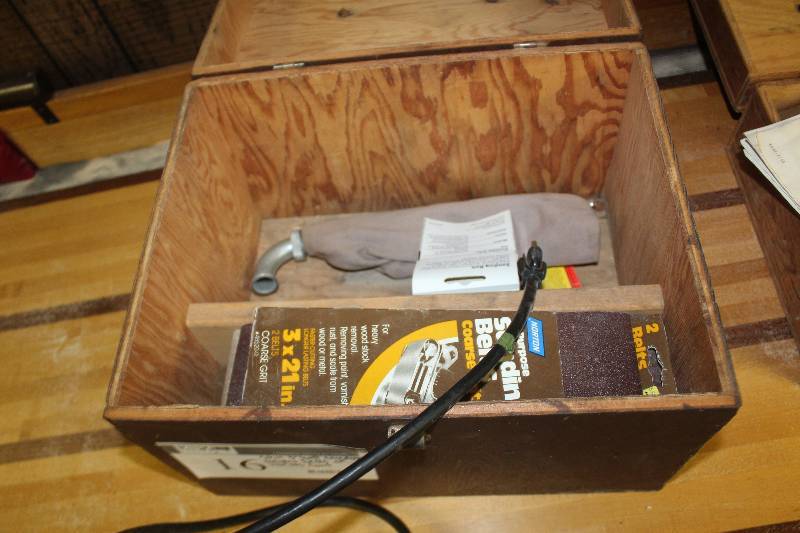 Skil 3" Belt Sander in Toolbox Independence, WI Estate Sale KBID