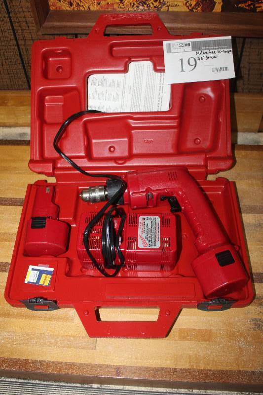 lot 19 image: Milwaukee Hi-Torque 38 DriverDrill in Case