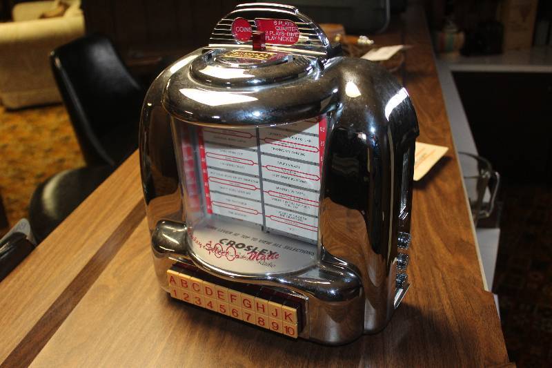 lot 101 image: Crowley Radio Limited Edition