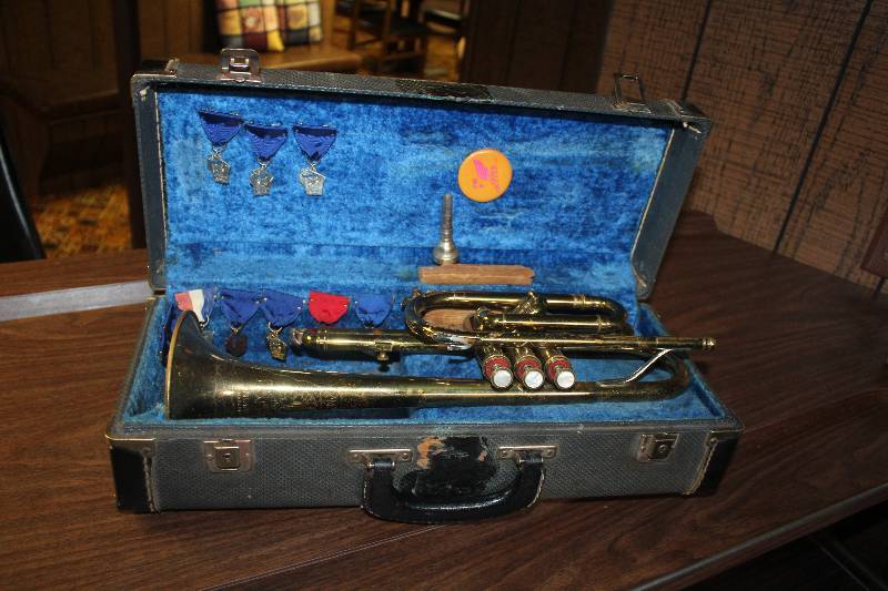 lot 106 image: Horn in Case