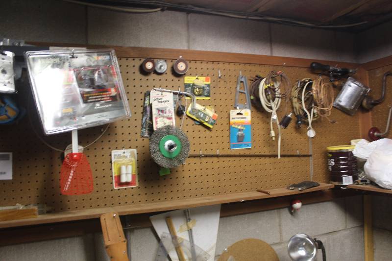 lot 40 image: Wall Lot