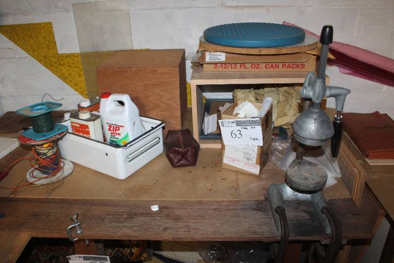 lot 63 image: Table Lot