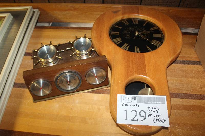 lot 129 image: Lot of (3) Wall Clocks