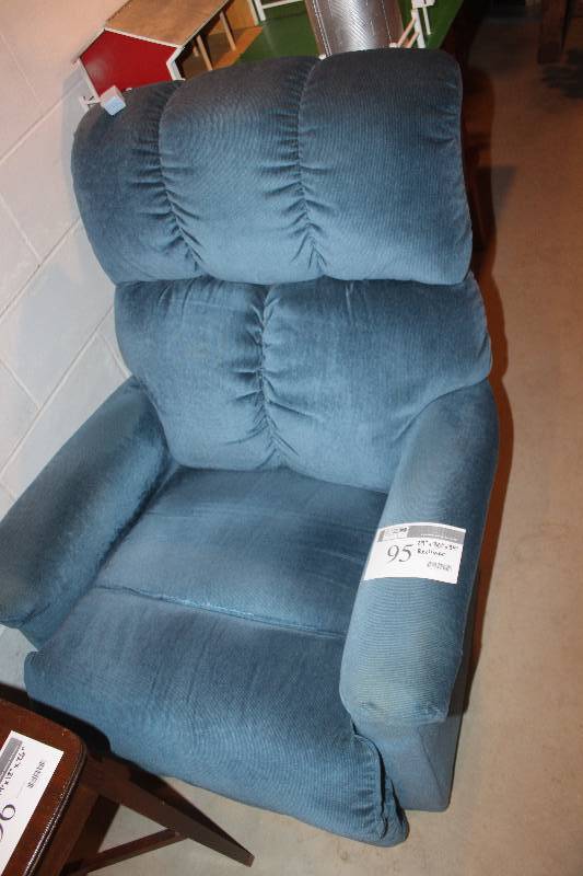 lot 95 image: Recliner