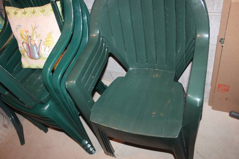 lot 98 image: Lot of (10) Patio Furniture