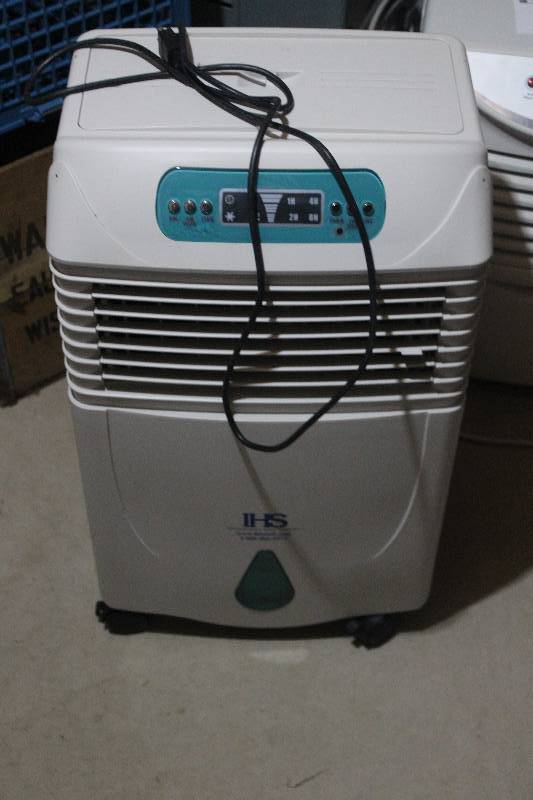 lot 73 image: Evaporative Air Cooler