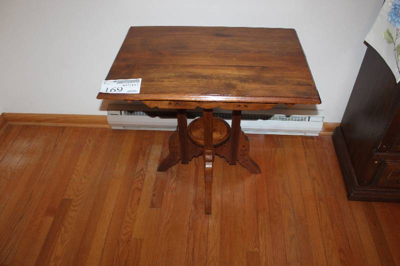 lot 169 image: Table