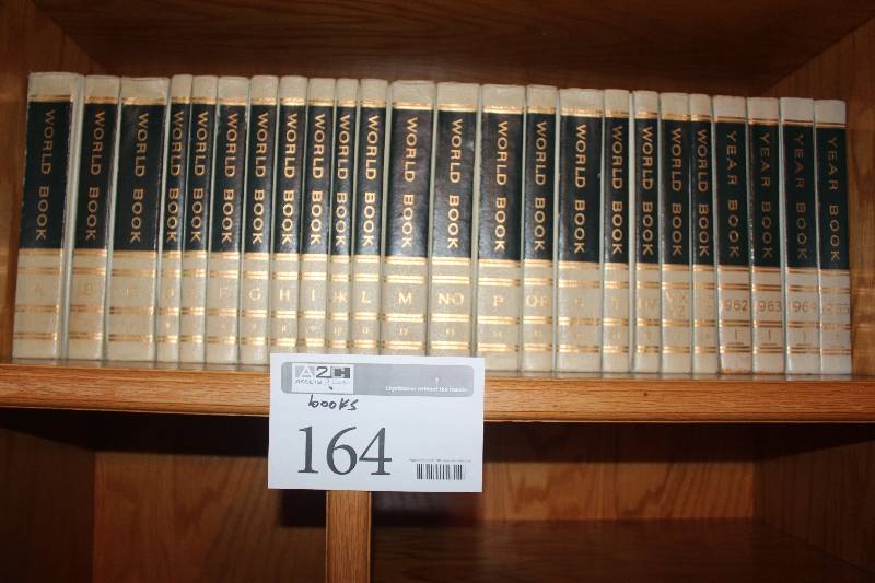 lot 164 image: World Book Encyclopedia Set